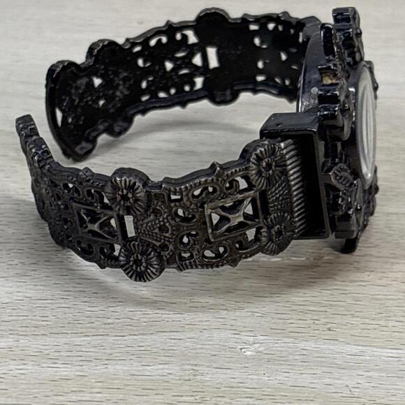 Women's Fashion Watch Set of 3 - Picture 4 of 11